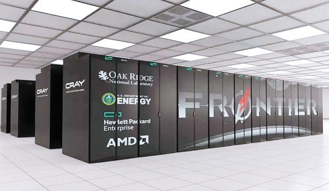 미국 에너지부 오크리지국립연구소가 구축한 세계 최고 성능의 슈퍼컴퓨터 ‘프런티어’. 오크리지국립연구소 제공