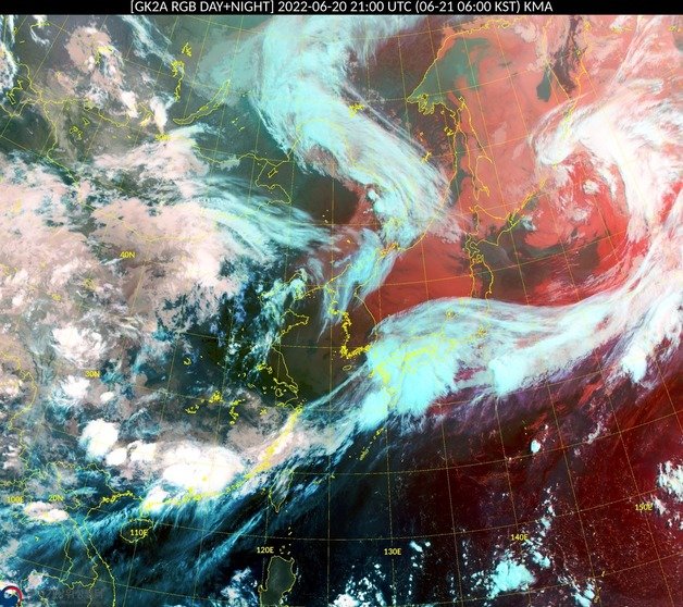 천리안 2A 위성에서 확인된 21일 오전 6시 구름 움직임 및 강우 양상. 기상청 제공