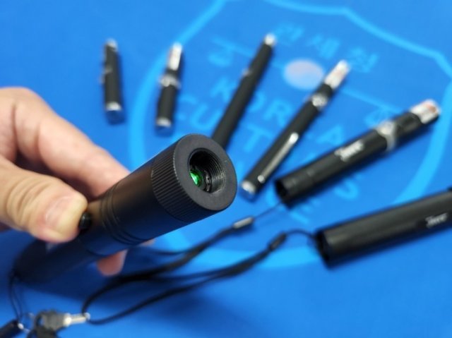 부산본부세관이 압수한 레이져포인터