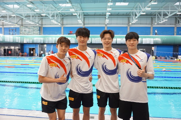 남자 계영 800m대표팀(대한수영연맹 제공)© 뉴스1