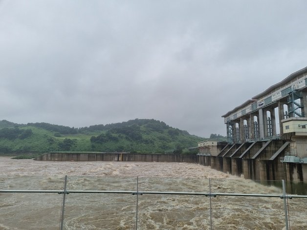 군남댐 방류 현장.© 뉴스1