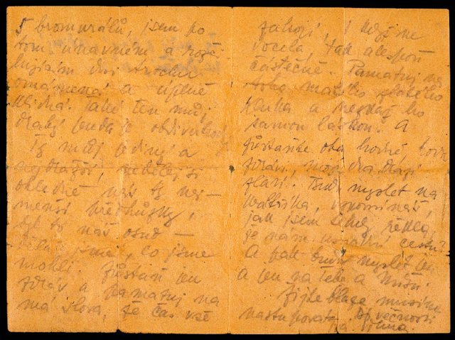 빌마는 아우슈비츠 가스실로 떠나기 전 남편에게 쓴 편지에서 “숨을까도생각했지만 그래 봐야 가망이 없을 것 같아 그러지 않기로 했다. 이건 우리의 운명이다”라고 썼다. 미국 홀로코스트 추모 박물관 제공