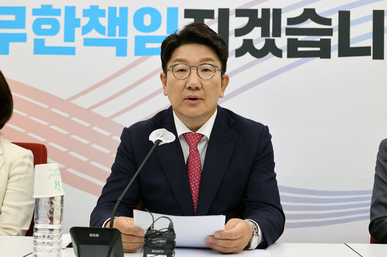 권성동 국민의힘 원내대표가 17일 서울 여의도 국회 원내대표실에서 취임 100일 기자간담회를 갖고 있다. (공동취재) 2022.7.17/뉴스1