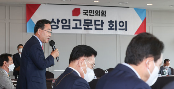 주호영 국민의힘 비상대책위원장이 23일 서울 여의도의 한 식당에서 열린 상임고문단 회의에서 인사말을 하고 있다. 사진공동취재단