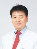 이규훈 한양대병원 재활의학과 교수·‘실버 케어 가이드북’ 대표 저자
