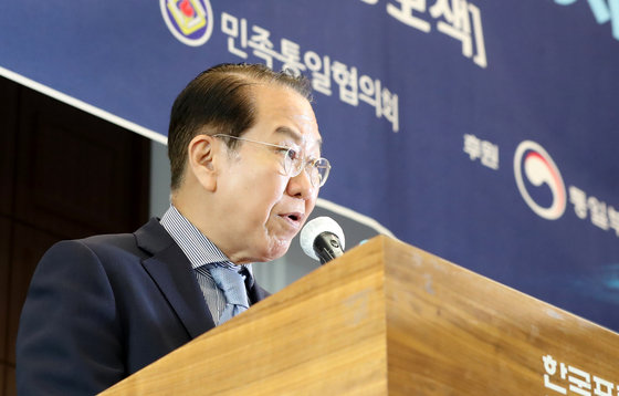 권영세 통일부 장관이 6일 서울 중구 한국프레스센터에서 열린 민족통일협의회 대북통일정책 심포지엄에서 인사말을 하고 있다. 2022.9.6/뉴스1