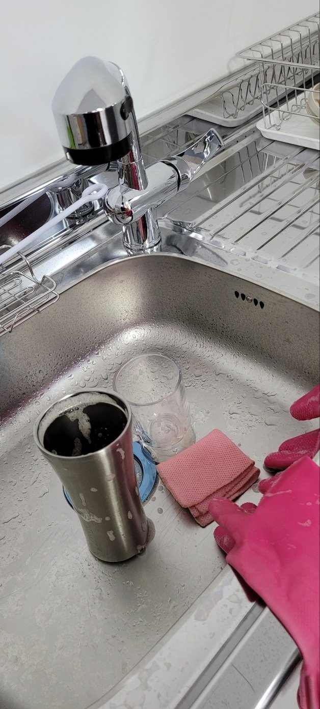 추석 연휴가 끝난 13일 강원 속초지역에서 상수도관 파열로 의심되는 사고로 8개동 대부분 지역이 단수현상이 발생, 시민들이 불편을 겪고 있다.(독자 제공) 2022.9.13/뉴스1