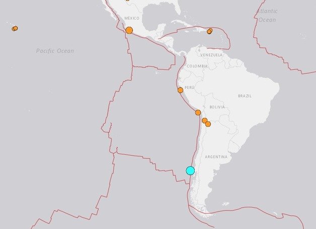24일 오전 7시53분(한국시간) 칠레 푸에르토몬트 서쪽 220km 해역에서 규모 6.2의 지진이 발생했다고 미국 지질조사국(USGS)이 밝혔다. USGS 홈페이지 갈무리