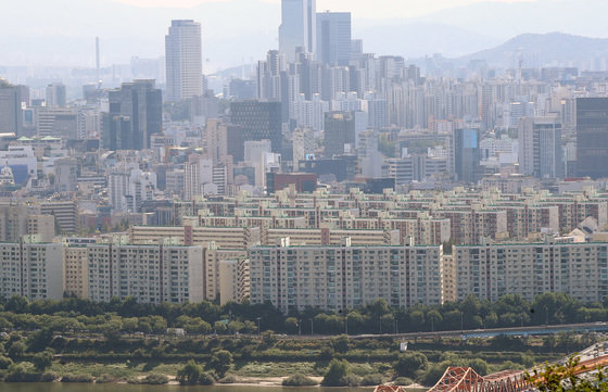 서울 강남구 압구정 한강변 아파트 모습. (자료사진) 2022.9.27/뉴스1