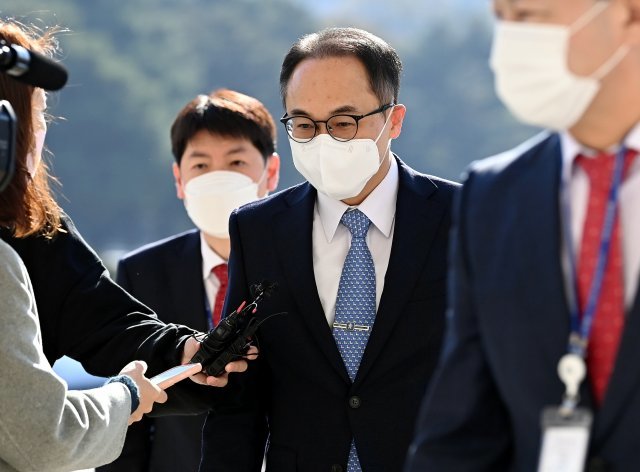 이원석 검찰총장이 20일 오전 서울 여의도 국회에서 열릴 예정인 국회 법제사법위원회 국정감사에 참석하기 위해 출석하고 있다. 사진공동취재단