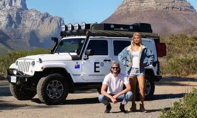 이란에서 실종된 뉴질랜드 부부가 안전하게 탈출했다고 뉴질랜드 당국이 밝혔다. 브리짓 삭레이와 토퍼 리치화이트 인스타그램