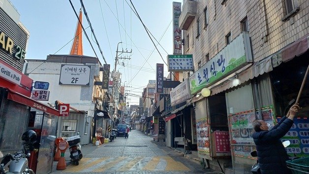 8일 방문한 서울 용산구 이태원역 인근 상권이 한산하다.