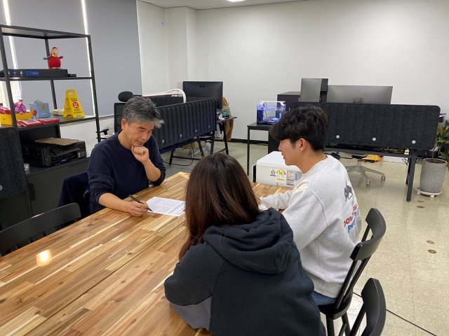 연구 중인 박원철 대표와 임직원들. 출처 = 카파바이오사이언스