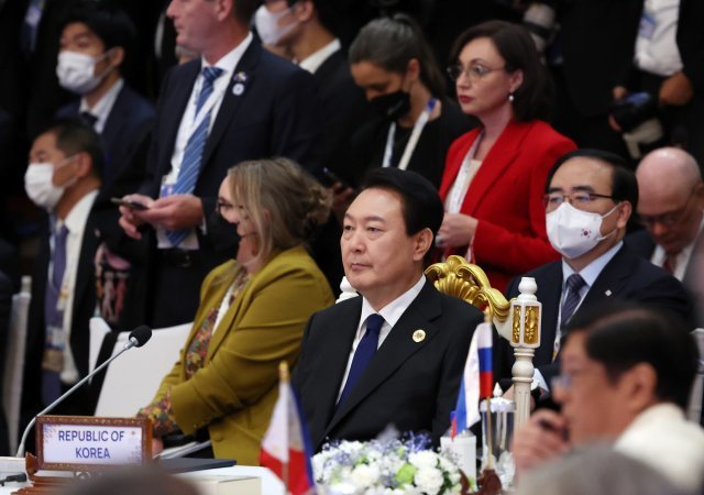 동아시아 정상회의에 참석한 윤석열 대통령