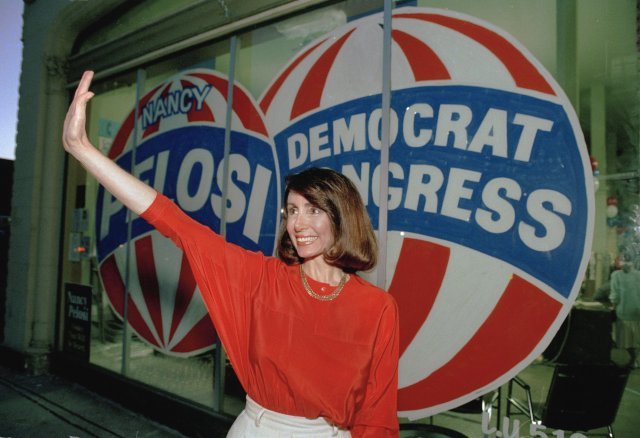 1987년 첫 보궐선거 당시 유세 중인 펠로시 캘리포니아주 민주당 하원 후보. AP/뉴시스