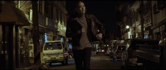 한국 영화감독들이 뮤직비디오 촬영을 먼저 프렙 측에 제안했던 곡 ‘Snake Oil’의 뮤직비디오 속 한 장면. 유튜브 캡쳐