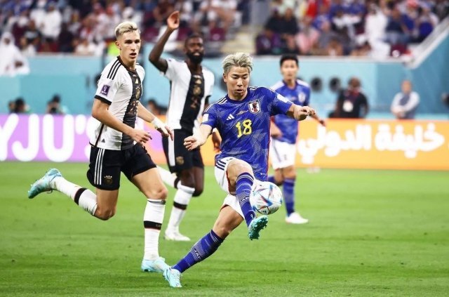 일본 축구 국가대표팀의 아사노 다쿠마. 23일 독일과의 월드컵 데뷔전에서 아사노는 1-1로 맞선 후반 38분 결승골을 터뜨리며 전차군단을 무너뜨렸다. 아사노 다쿠마 인스타그램
