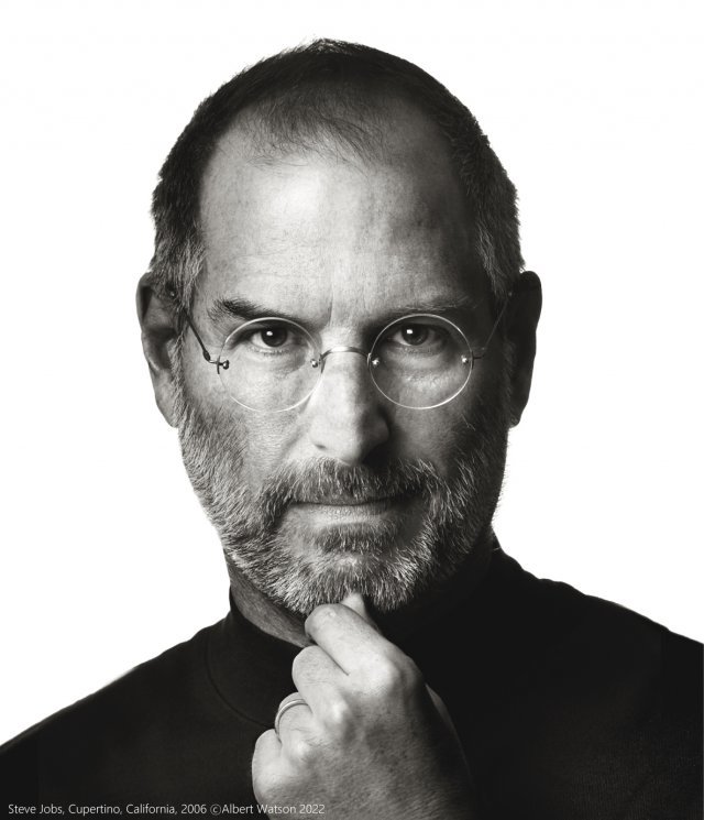왓슨이 2006년 촬영한 애플 창업자 스티브 잡스의 초상 사진. 이날 촬영 후 잡스는 “이 사진은 살면서 찍은 사진 중 가장 맘에 든다”라고 말했고, 그의 사망 후 자서전 표지로 쓰였다. 작가 제공