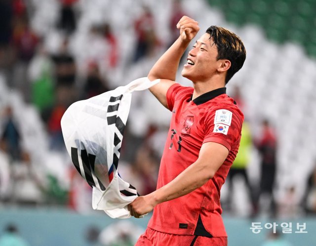 월드컵 한국-포르투갈전에서 결송골을 넣은 황희찬 선수. 동아일보