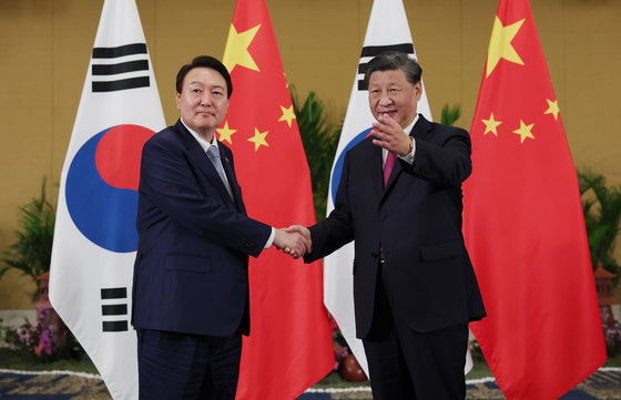 윤석열 대통령(왼쪽)과 시진핑 중국 국가주석. (대통령실 제공) 2022.11.16/뉴스1 ⓒ News1
