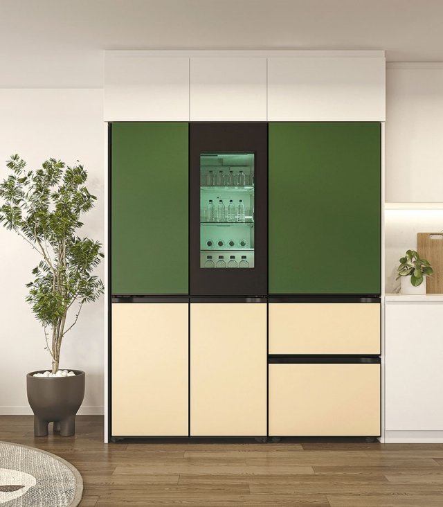 무드업 냉장고는 제품 색상을 바꾸고 싶을 때 패널을 교체하고 비용을 지불하는 번거로움을 없앴다. 무드업 냉장고에 시즌 테마인 ‘봄봄봄’을 적용한 모습.