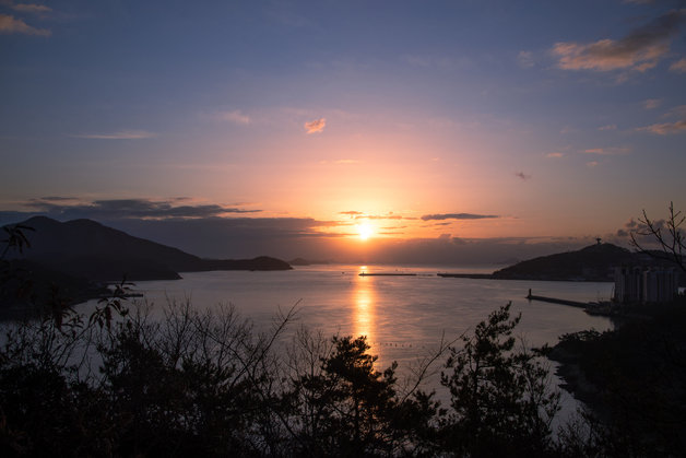 완도 다도해일출공원에서 바라본 일출 모습(완도군 제공)/뉴스1