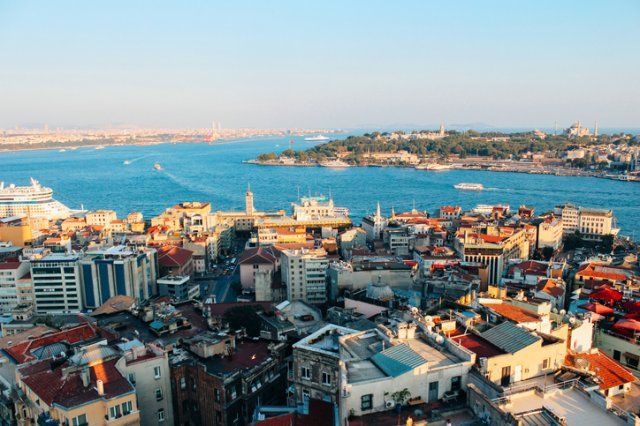 튀르키예 이스탄불. 튀르키예 전국 평균 집값은 1년 동안 190%, 이스탄불은 200% 넘게 뛰었다. 게티이미지