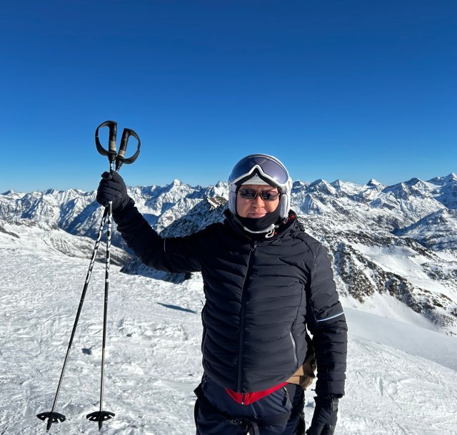 김자호 회장은 겨울이면 오스트리아, 일본 등에서 60일 이상 스키를 즐긴다. 김자호 회장 제공.