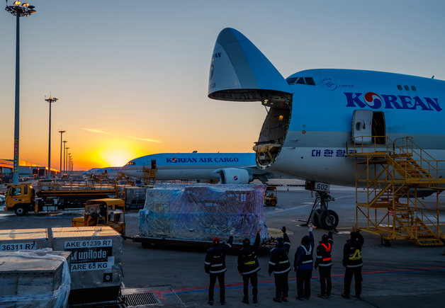 인천국제공항 화물터미널에 계류 중인 화물기 2022.12.30/뉴스1 ⓒ News1