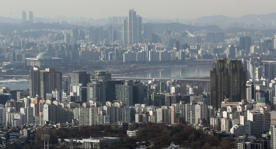 서울 남산에서 바라본 아파트 모습. 2022.12.19/뉴스1