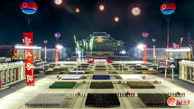 북한의 열병식 장면. (평양 노동신문=뉴스1)