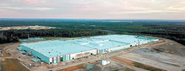 LG에너지솔루션과 제너럴모터스의 첫 번째 합작공장인 미국 오하이오 공장의 모습. 이 공장은 고성능 전기차 50만 대에 탑재되는 규모(40GWh)의 배터리 생산능력을 갖고 있다. 얼티엄셀즈 제공
