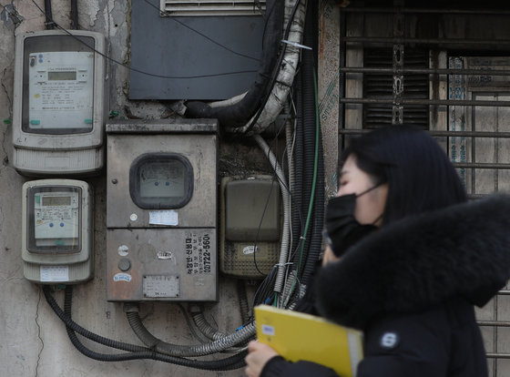 서울 시내에 설치된 전기 계량기의 모습. 2023.2.2 뉴스1