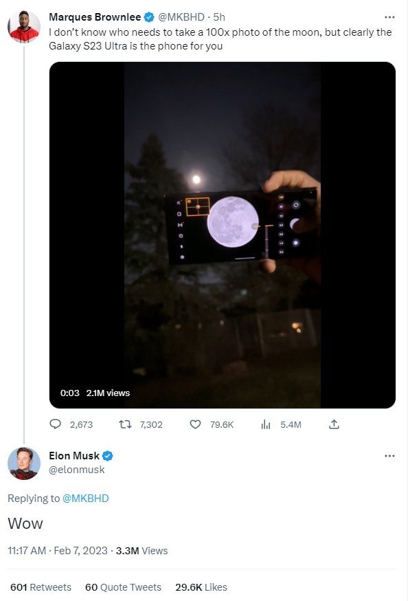 미국의 1660만 테크 유튜버 마르케스 브라운리의 트윗에 “와우”라는 반응을 남긴 일론 머스크. (트위터)