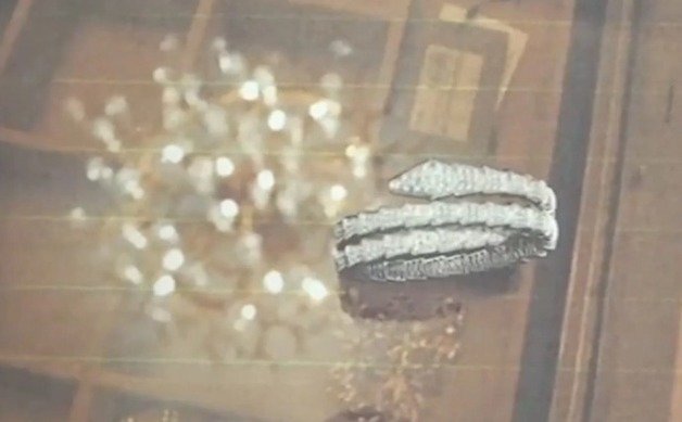 류씨가 훔친 불가리 팔찌 - 웨이보 갈무리