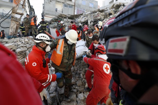 튀르키예 지진이 발생한지 90시간 만에 10세 소녀가 살아있는 채 발견됐다고 10일(현지시간) CNN이 보도했다. (사진은 기사와 무관함) 2023.02.10AP 뉴시스
