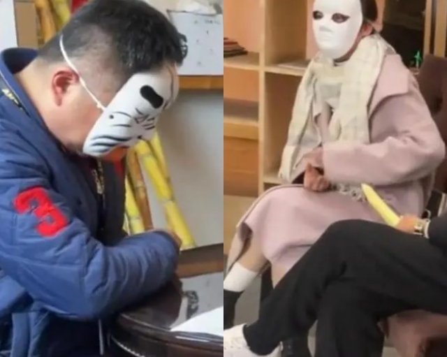 ‘가면 면접’ 당시 모습. 웨이보