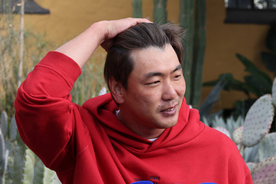 2023 월드베이스볼클래식(WBC)에 출전하는 대한민국 대표팀 김광현이 14일(현지시간) 미국 애리조나주 투손 웨스트워드 룩 윈덤 그랜드 리조트앤 스파 대표팀 숙소에서 인터뷰를 하고 있다. 2023.2.15 뉴스1