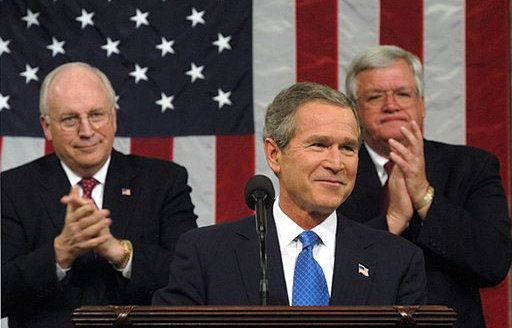 조지 W 부시 대통령의 2003년 국정연설. 연설 2개월 후 미국은 이라크 전쟁을 개시했다. 조지 W 부시 대통령 센터 홈페이지