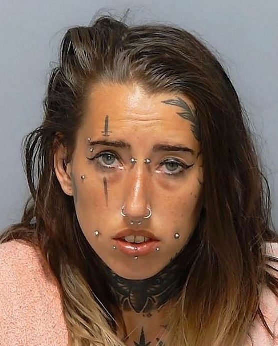 살인 용의자 샤예 그로브. @NickyNatchyNoo 트위터 캡처