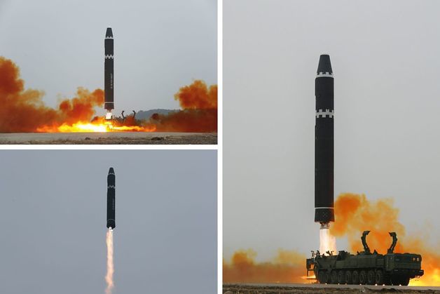 북한의 대륙간탄도미사일(ICBM) ‘화성-15형’ 발사 훈련 모습.(평양 노동신문=뉴스1)