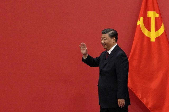 3연임에 성공한 시진핑. 얼마 전에도 기업인들에게 ‘공동부유’를 강조하는 발언을 했다. 베이징=AP 뉴시스