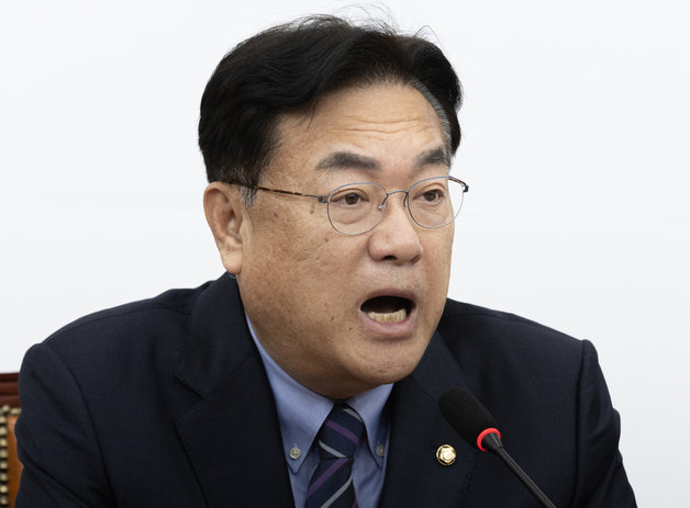 정진석 국민의힘 비상대책위원장이 2일 오전 서울 여의도 국회에서 열린 비상대책위원회의에서 발언을 하고 있다. 2023.3.2/뉴스1