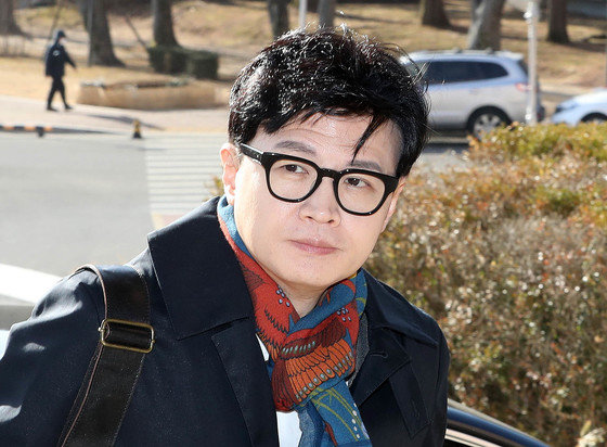 한동훈 법무부 장관이 2일 오전 경기도 과천 법무부 청사로 출근을 하고 있다.  2023.3.2/뉴스1