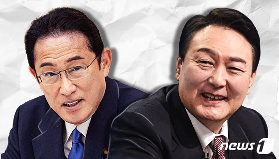 기시다 후미오 일본 총리(왼쪽)과 윤석열 대통령. ⓒ News1 DB