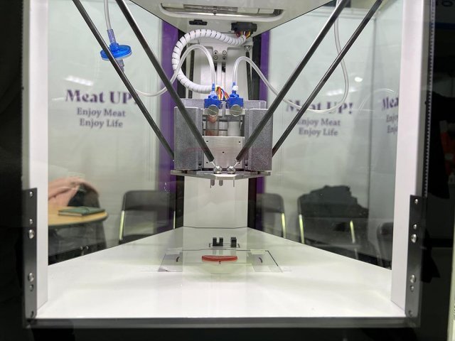 팡세의 바이오 3D 프린터로 세포를 인쇄하는 모습. 출처 = 팡세