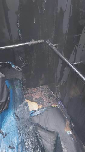 19일 한 10대 소년이 전북 익산시 모현동 한 영화관 엘레베이터에 일회용 라이터로 불을 냈다. (전북소방본부 제공)2023.3.20./뉴스1