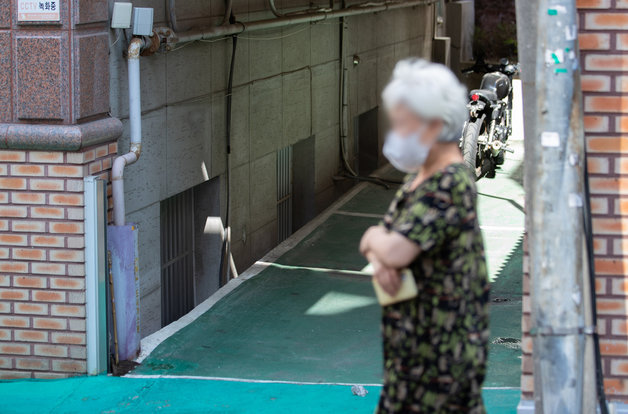 서울 동작구에 위치한 반지하 거주지의 모습. 2022.10.5. 뉴스1