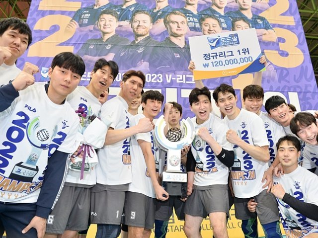 정규리그 1위로 챔프전에 직행한 대한항공 선수다. 한국배구연맹(KOVO) 제공