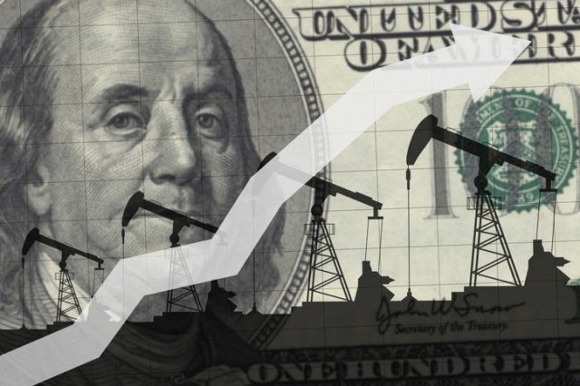 브렌트유는 지난달 배럴당 70달러까지 떨어졌지만 이제 84달러를 넘어섰고, OPEC+ 감산으로 100달러까지 오를 거란 전망이 나온다. 게티이미지